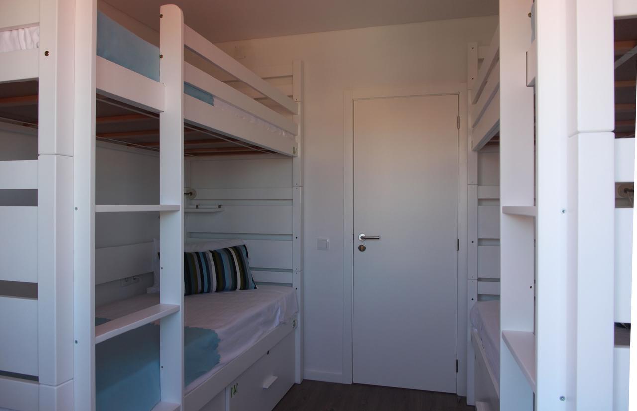 Uau Hostel Фигейра-да-Фош Экстерьер фото