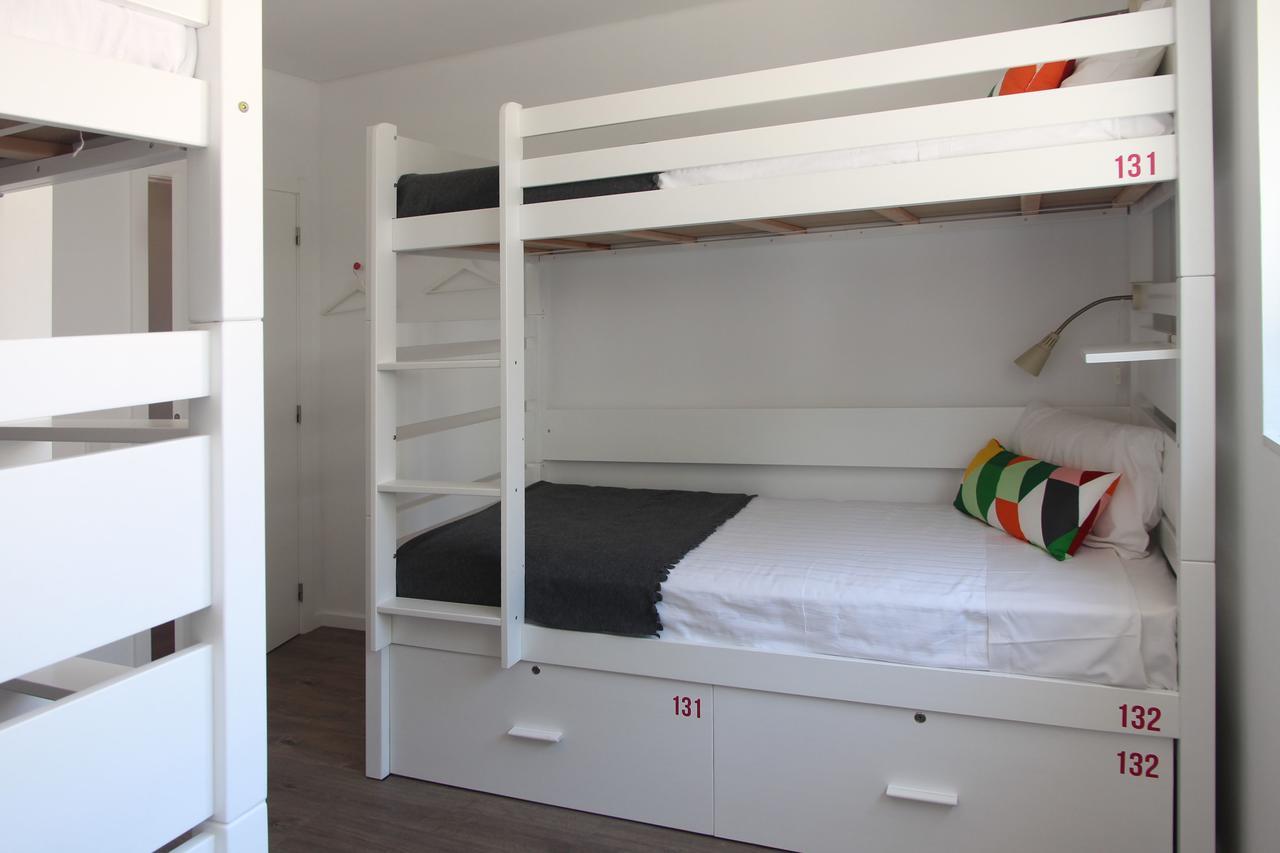 Uau Hostel Фигейра-да-Фош Экстерьер фото